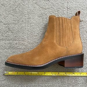 Used Coach boots